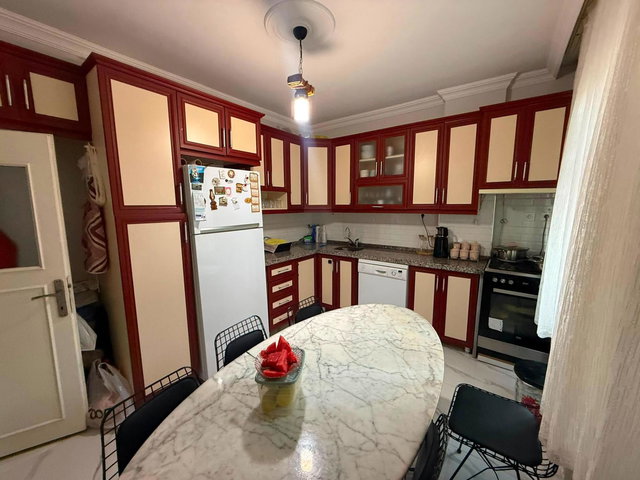 SULTANGAZİ İSMETPAŞA'DA SATILIK 3+1 95 M² DAİRE
