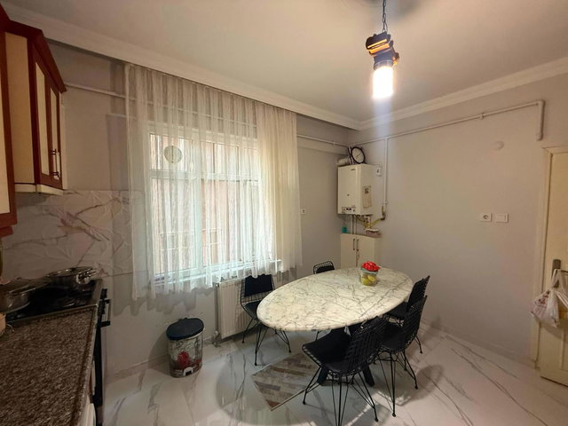 SULTANGAZİ İSMETPAŞA'DA SATILIK 3+1 95 M² DAİRE