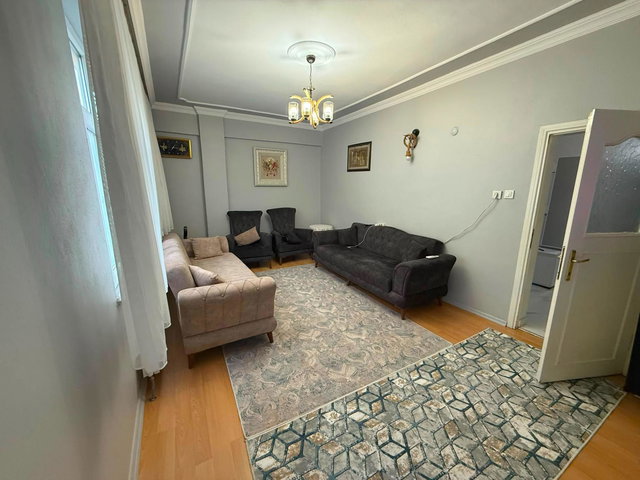 SULTANGAZİ İSMETPAŞA'DA SATILIK 3+1 95 M² DAİRE