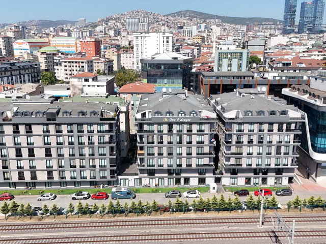 ONA9 CEVİZLİ'DE BÜYÜK TİP ÇİFT BANYOLU KİRALIK 1+1