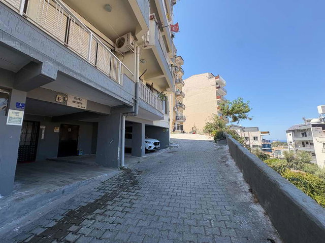 KUŞADASI HACIFEYZULLAH MAH 2+1 GÜVERCİN ADA SAHİL MARİNA EGE PORT'A 5DK