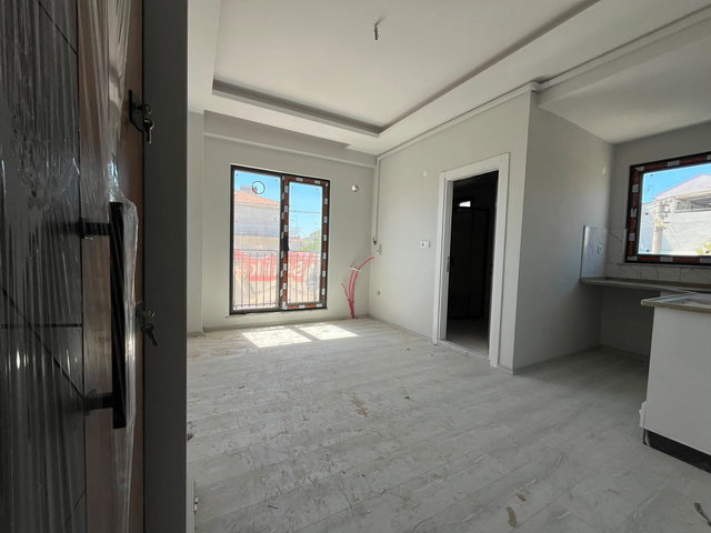 REMAX MID 'DEN SATILIK 1+1 SATILIK DAIRE