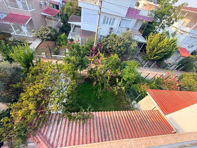 DENİZE 1 KM. MESAFEDE SERA SİTESİ'NDE SATILIK 3+1 VİLLA