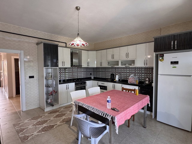 KANDIRA KARAAĞAC'DA 1696 M2 ARSALI 8+1 MÜSTAKIL HAVUZLU VILLA