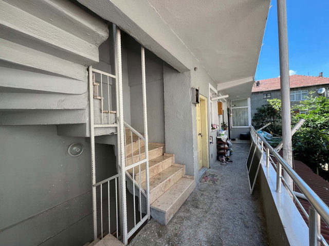 REMAXÇAKRA ÖMER ONAYCI'DAN GÖLCÜK MERKEZDE YATIRIMLIK 2+1 DAIRE