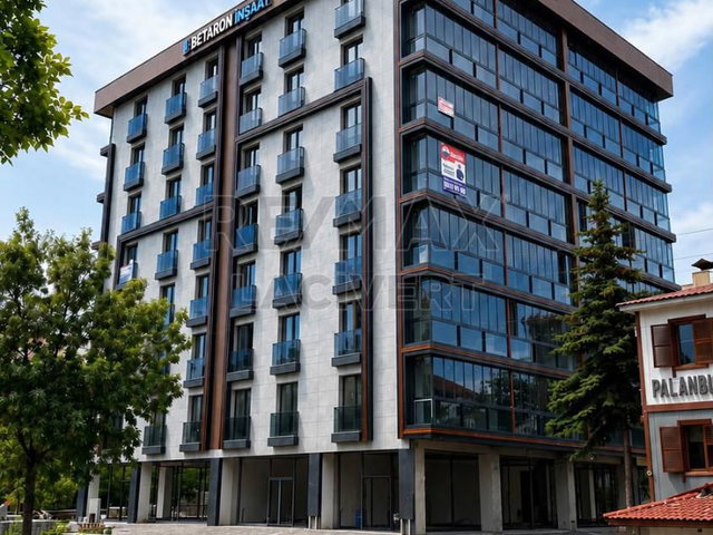 RE/MAX LACİVERT'TEN YENİŞEHİRİN KALBİNDE ULTRA LÜKS 3+1 DAİRE