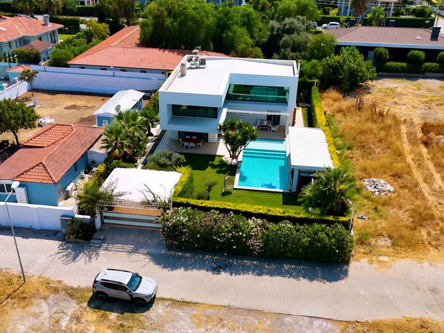 ÇEŞME MAMURBABA'DA  4,5+1 LÜKS VİLLA