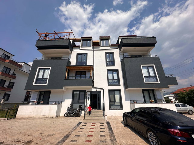 REMAX'DAN SULTAN OKULLARINA KOMŞU 2+1 ARA KAT KÖŞE DAİRE