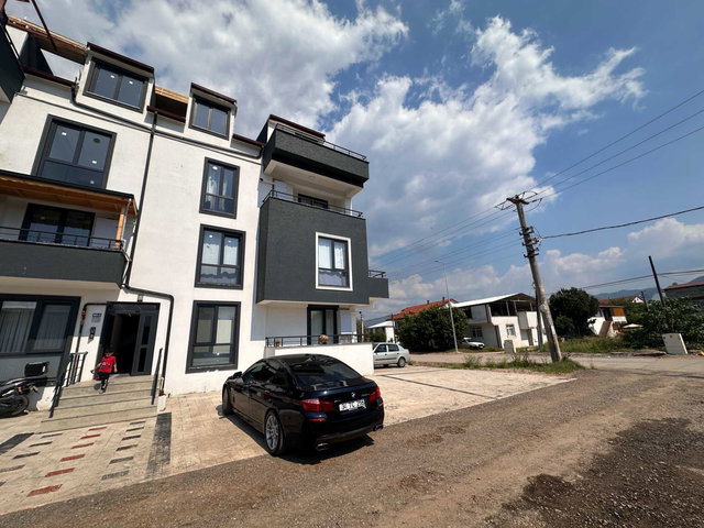 REMAX'DAN SULTAN OKULLARINA KOMŞU 2+1 ARA KAT KÖŞE DAİRE