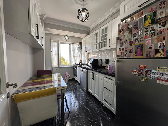 TORİUM VE METROBÜSE YAKIN 2+1 SATILIK DAİRE