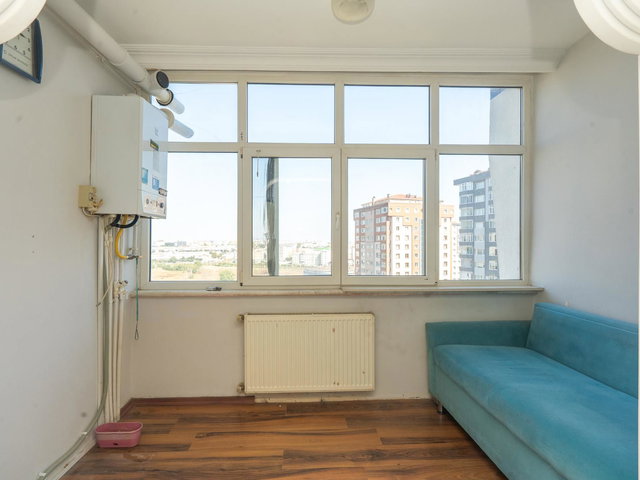 REMAX GELİŞİMDEN AK APARTMANINDA ÖNÜ AÇIK 3+1 SATILIK DAİRE