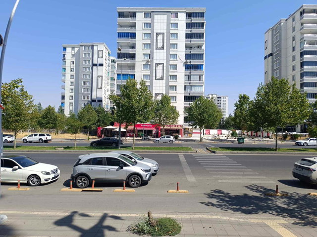 50M LİK YOL KALBİNDE 4.5+1 230 M² ULTRA LÜX DAİRE KARAYIL SİTESİ