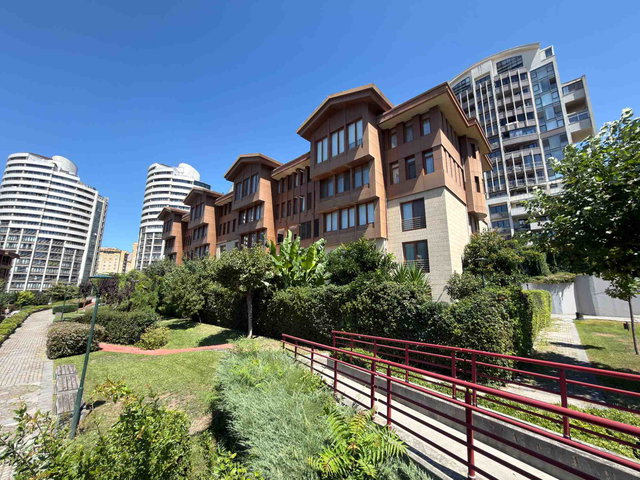 BOSPHORUS CİTY'DE YALI APARTMANINDA KİRALIK 4+1 DAİRE