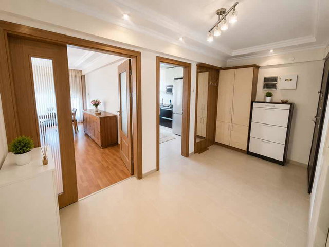 KARŞIYAKA YALI MAH 3+1 | 150 M² NET | 2 BANYO | BALKONLU | DOĞALGAZ KOMBİLİ | KREDİYE UYGUN