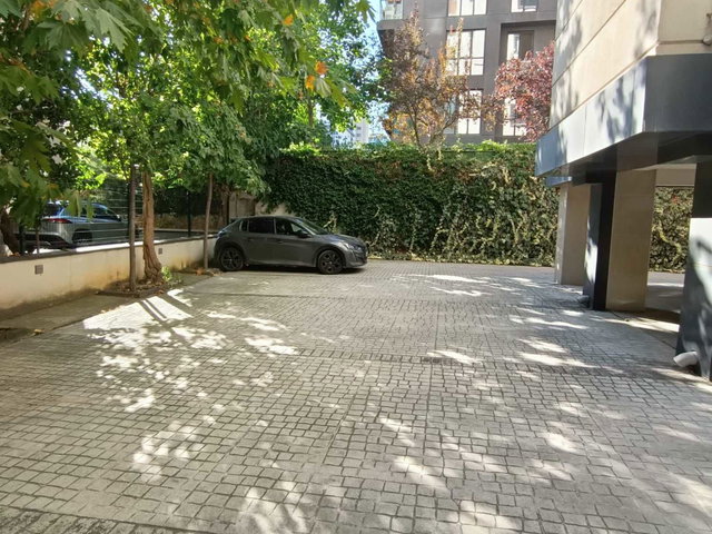 KADIKÖY GÖZTEPE’DE 2018 YAPIMI, BALKONLU 1.5+1 EŞYALI KİRALIK DAİRE
