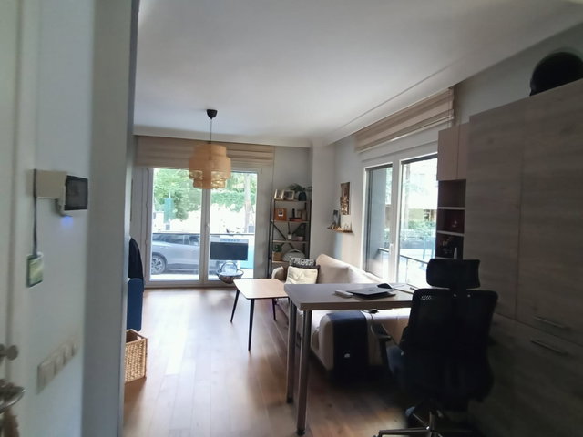 KADIKÖY GÖZTEPE’DE 2018 YAPIMI, BALKONLU 1.5+1 EŞYALI KİRALIK DAİRE