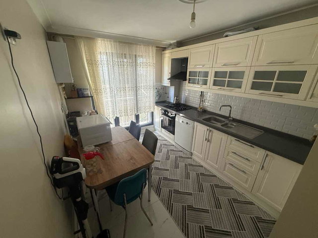 GEBZE BARIŞ MAHALLESI KONAK CITY SITESI'NDE 3+1 SATILIK DAIRE