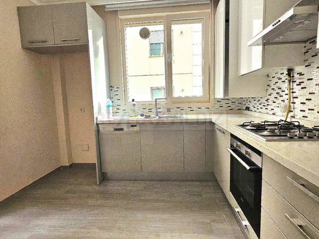 BAĞDAT CD. GÖZTEPE IŞIKLARA YAKIN, ARA KAT, 3+1