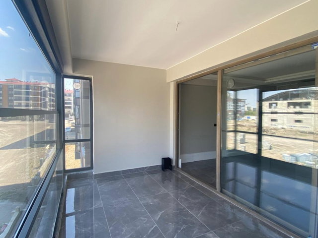 REMAX ARTIS'DEN BILKENT'IN KARŞISI'NDA LÜKS SATILIK 4+1 DAIRE
