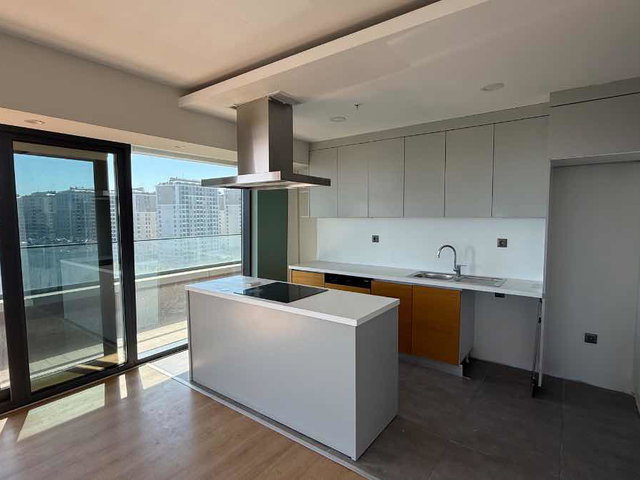 AKROS İSTANBUL’DA 12. KAT  2+1  KÖŞE BALKONLU 140 M² KİRALIK DAIRE