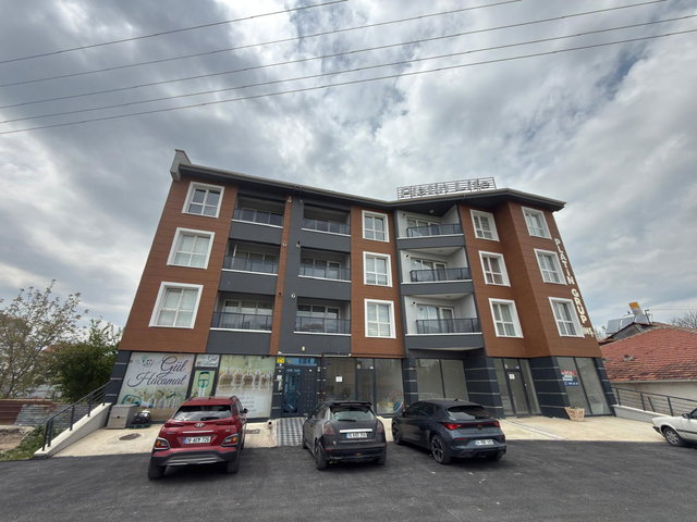 ESENBOĞA MERKEZ’DE BALKONLU 1+1 KİRALIK DAİRE