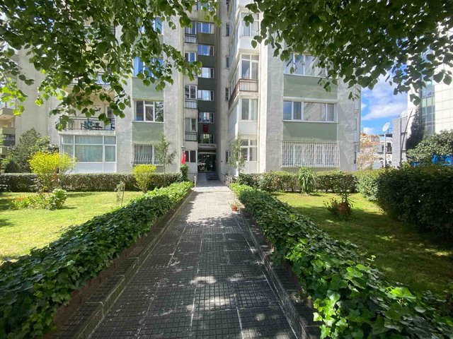 YILDIZ SITESI’NDE MERKEZI KONUM | FERAH, AYDINLIK VE GÜNEŞ ALAN 4+1