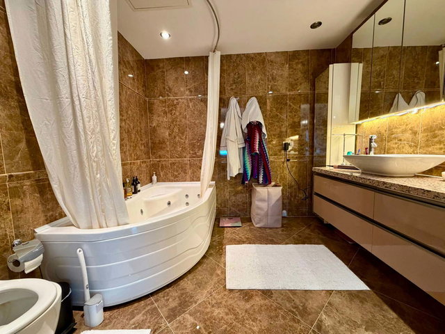 PORTAKAL ÇİÇEĞİ RESIDENCE SATILIK 185M2 ŞIK YAPILI 4+1