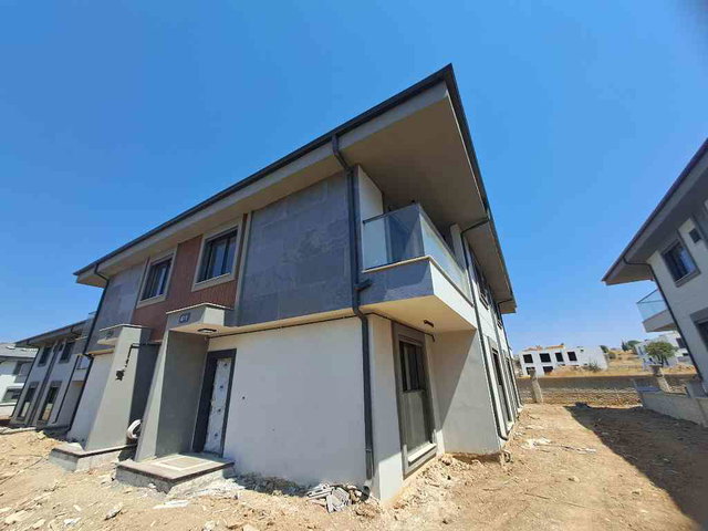 ÇOLAKİBRAHİM BEY MAHALLESİ SATILIK 4+1  EBEVEYN BANYOLU DUBLEX