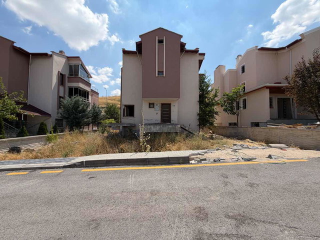 ATAGAZI KENT SITESI 4+2 NATAMAM VILLA / REMAX ENBATI
