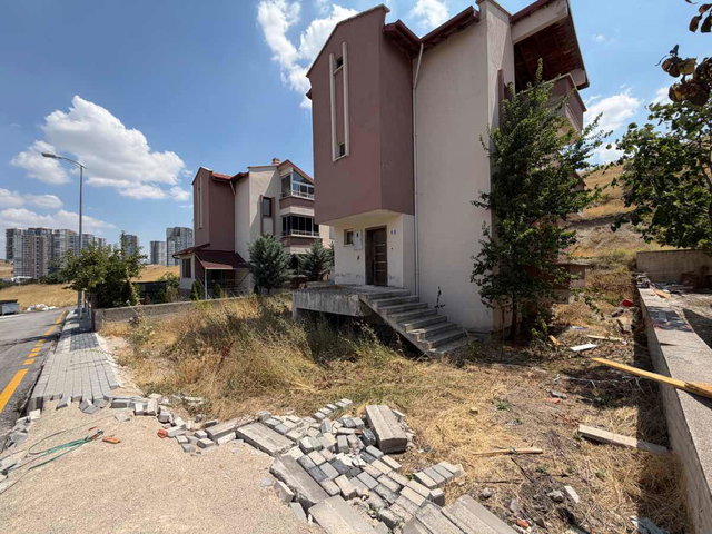 ATAGAZI KENT SITESI 4+2 NATAMAM VILLA / REMAX ENBATI