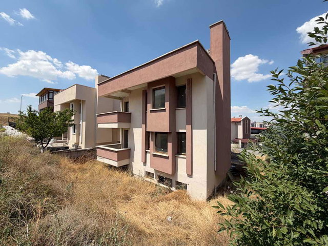 ATAGAZI KENT SITESI 4+2 NATAMAM VILLA / REMAX ENBATI
