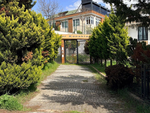 BÜYÜKÇEKMECE’DE SİTE İÇİNDE GÜNEY CEPHE 5+2 LÜKS VİLLA | 350 M² NET | YERDEN ISITMA
