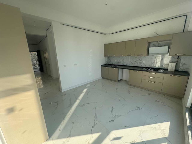 BAŞISKELE DAMLAR MAHALLESI SUPARK AMAZON SITESI'NDE 5+1 VILLA
