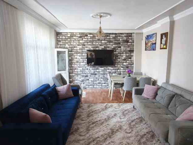 ARNAVUTKÖY’DE GÜNEY CEPHELİ 3+1 | 135 M² BRÜT | BALKONLU | DOĞALGAZ KOMBİLİ