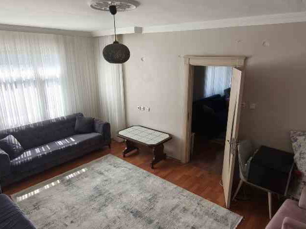 ARNAVUTKÖY’DE GÜNEY CEPHELİ 3+1 | 135 M² BRÜT | BALKONLU | DOĞALGAZ KOMBİLİ