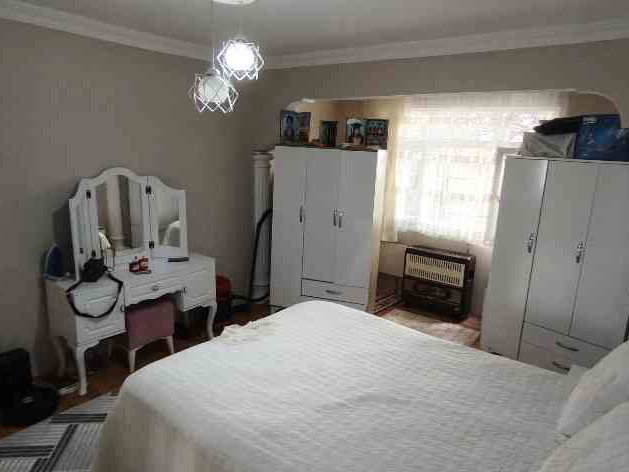 ARNAVUTKÖY’DE GÜNEY CEPHELİ 3+1 | 135 M² BRÜT | BALKONLU | DOĞALGAZ KOMBİLİ