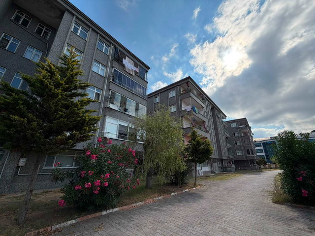 RE/MAX AY'DAN KARASU AZİZİYE MAHALLESİ’NDE 2+1 SATILIK DAİRE