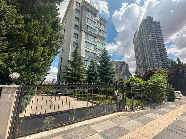 PARK ALİZE KONUTLARI'NDA KİRALIK 200 M2  4+1 DAİRE