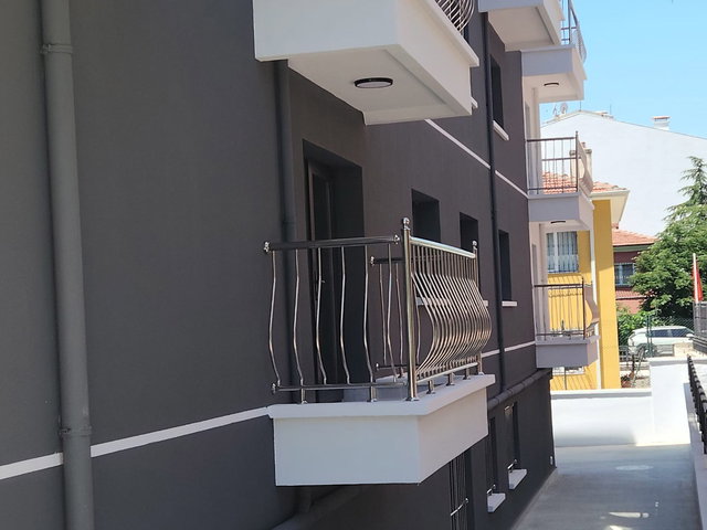 GAZİ MAHALLESİ AFİTAP SOKAK 2+1  MERKEZİ KONUMDA KİRALIK SIFIR DAİRE