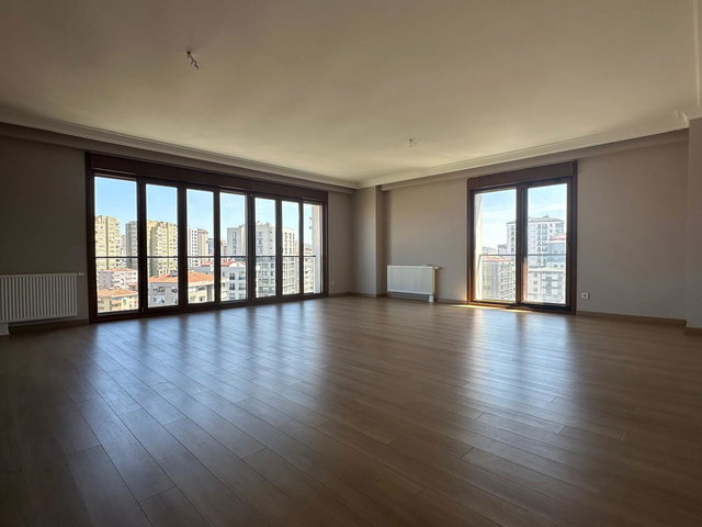 DENİZ MANZARALI 303 M² NET 7+2 TERASLI ÇİFT GİRİŞLİ LÜKS DUBLEKS