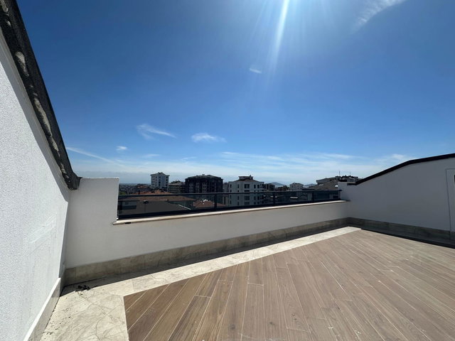 DENİZ MANZARALI 303 M² NET 7+2 TERASLI ÇİFT GİRİŞLİ LÜKS DUBLEKS