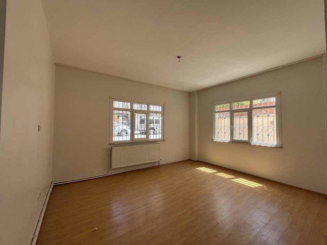 SANCAKTEPE AKPINAR MAHALLESİ AKŞEMSETTİN CADDESİ'NDE METROYA YAKIN 3+1 KİRALIK DAİRE