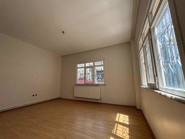 SANCAKTEPE AKPINAR MAHALLESİ AKŞEMSETTİN CADDESİ'NDE METROYA YAKIN 3+1 KİRALIK DAİRE
