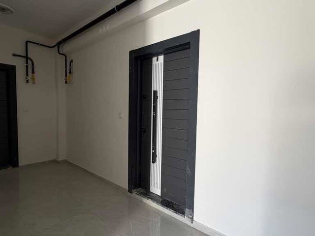 REMAX MAVİDEN ARİFİYE NEVIYE MAH.DE SATILIK 2+1 DAİRE