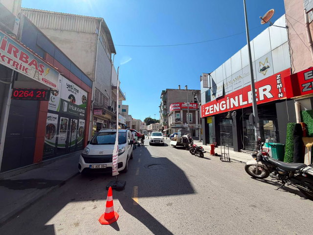 ADAPAZARI ÇARŞI MERKEZDE KAÇIRILMAYACAK 2+1 FIRSAT DAİRE