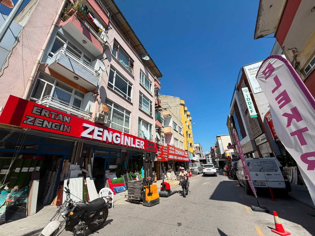 ADAPAZARI ÇARŞI MERKEZDE KAÇIRILMAYACAK 2+1 FIRSAT DAİRE