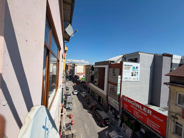 ADAPAZARI ÇARŞI MERKEZDE KAÇIRILMAYACAK 2+1 FIRSAT DAİRE