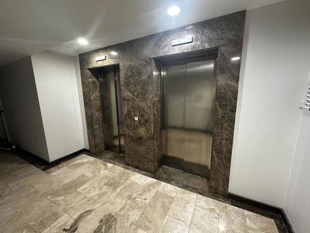 CEMAL UMAR'DA ÜSKÜDAR ÇENGELKÖY ERGUVAN EVLERİ SATILIK 2+1 DAİRE