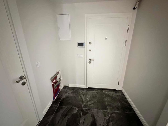 CEMAL UMAR'DA ÜSKÜDAR ÇENGELKÖY ERGUVAN EVLERİ SATILIK 2+1 DAİRE