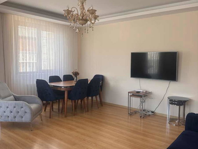 CEMAL UMAR'DA MALTEPE ZÜMRÜTEVLER ARAKAT SATILIK 3+1 DAİRE